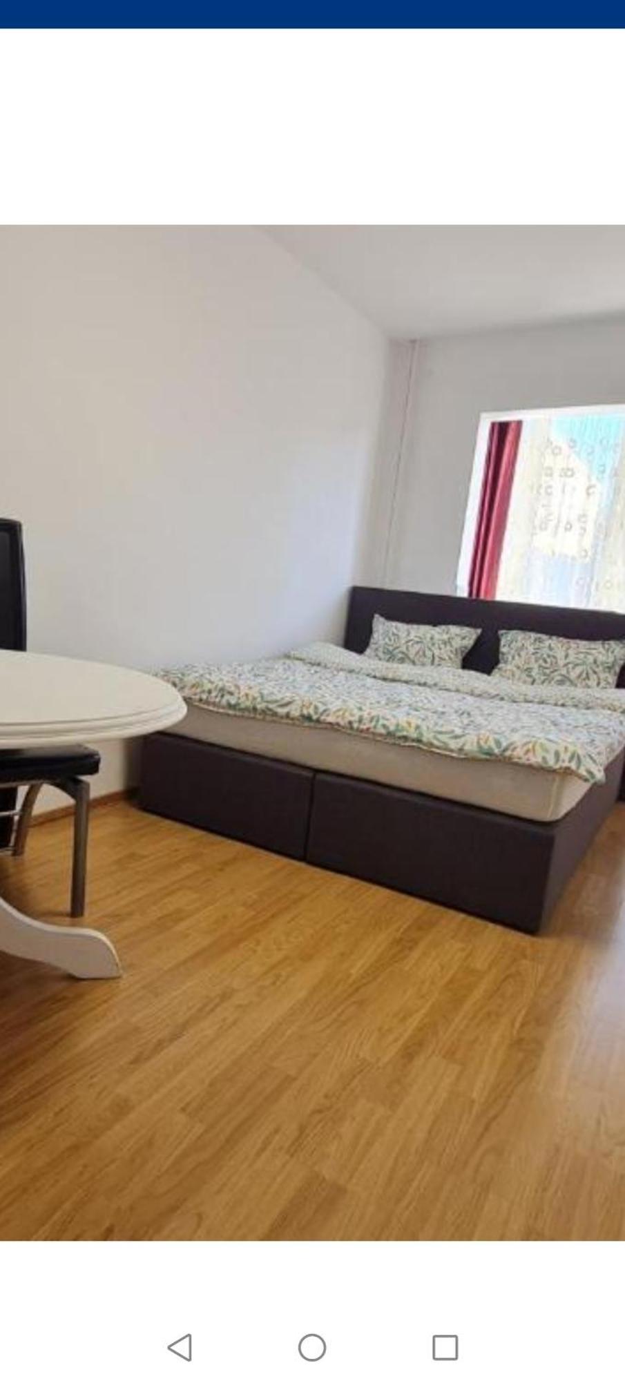 Studio Chic Symphony Parcare Privata Arad Esterno foto
